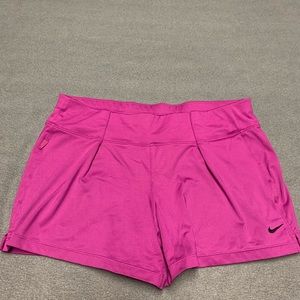 Nike athletic shorts women’s medium polyester spandex purple
